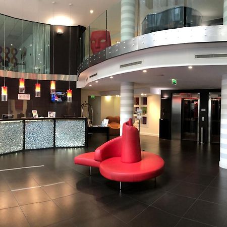 Le Rex Hotel Tarbes Bagian luar foto