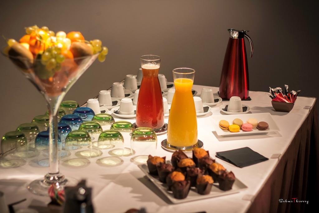 Le Rex Hotel Tarbes Bagian luar foto