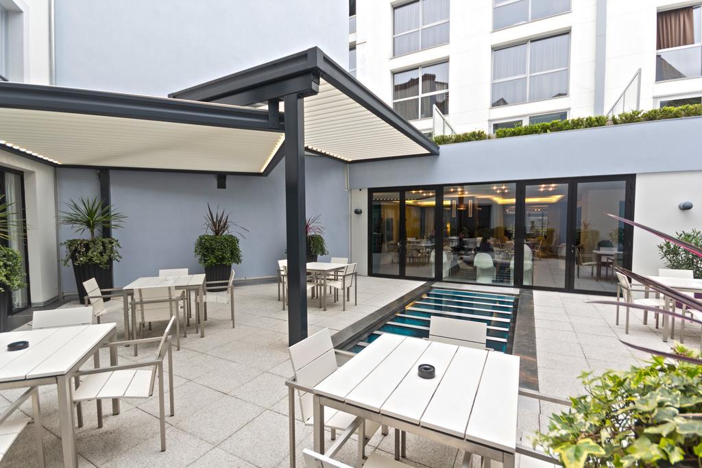 Le Rex Hotel Tarbes Bagian luar foto