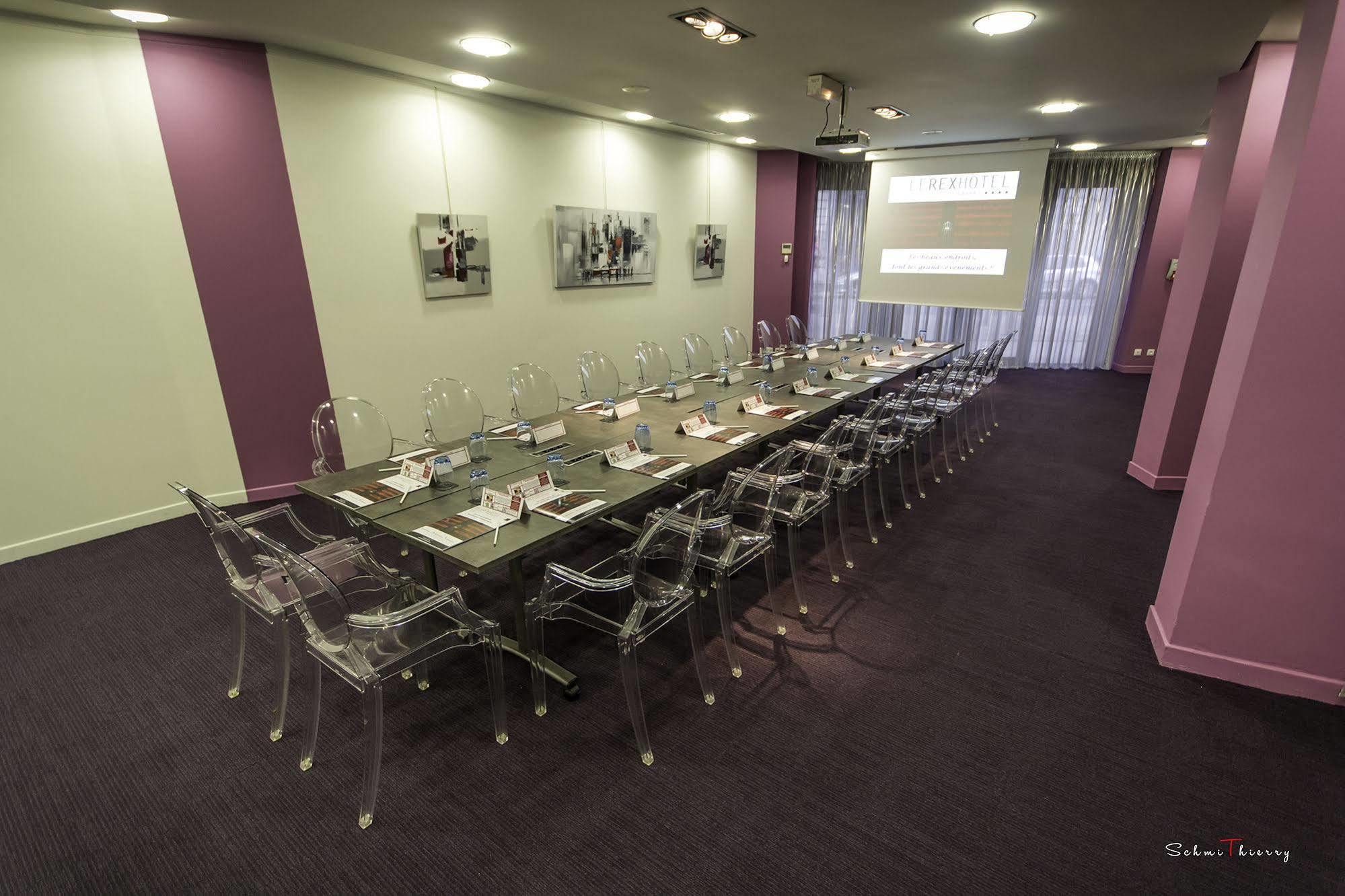 Le Rex Hotel Tarbes Bagian luar foto